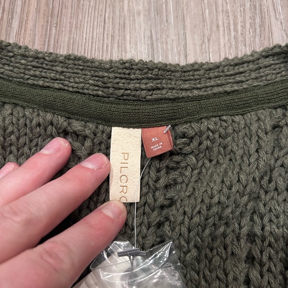 New with tags Anthropologie Olive Green Cable Knit Tank Top - Picture 4 of 8